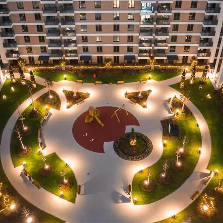 Skyline Lux By Planet Ni